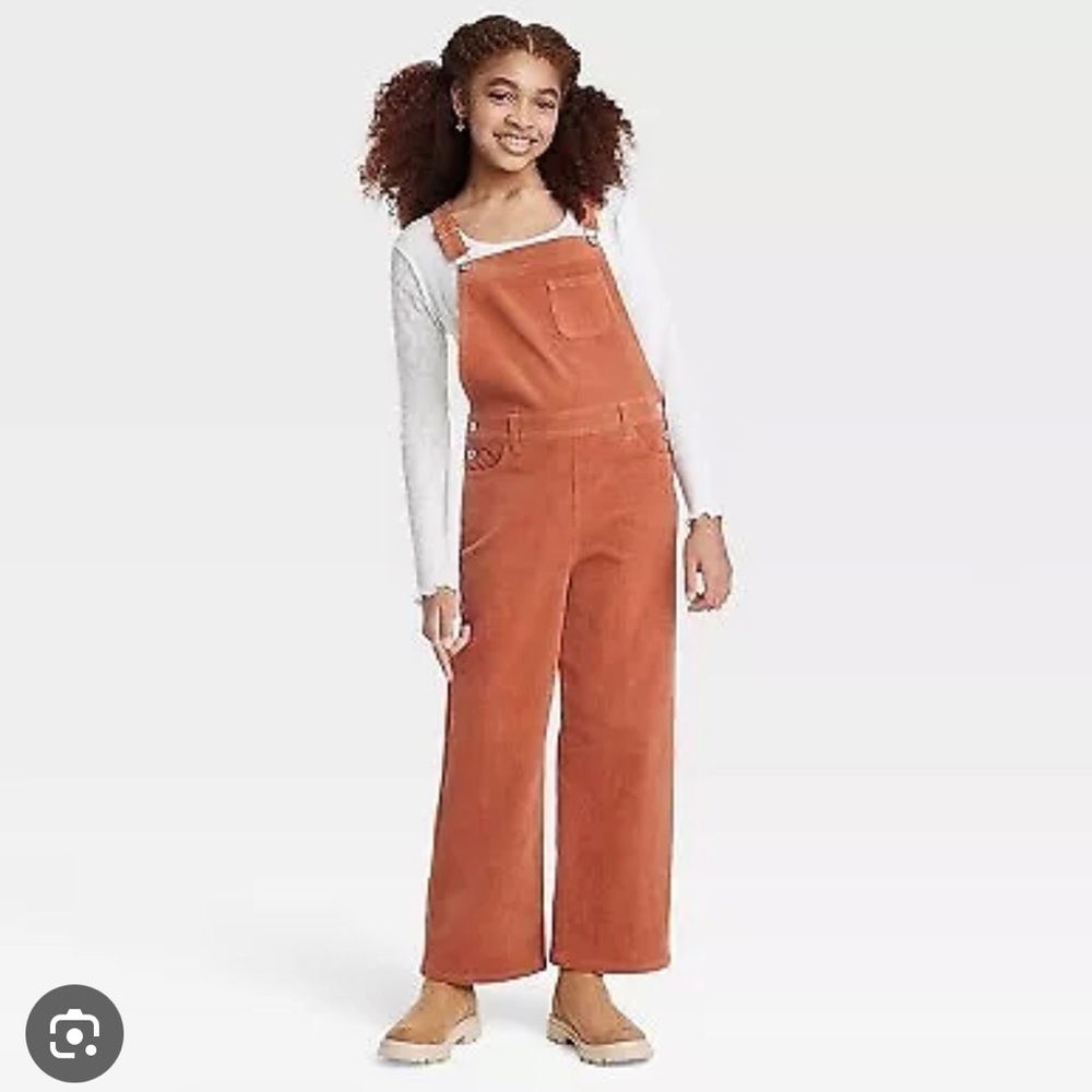 Adorable very good condition rust colored girls overalls jumpsuit